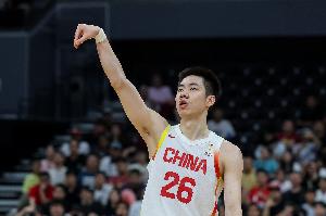 媒体人：没朱俊龙三分很可能就交代了 他和贺希宁靠奋斗证明自己